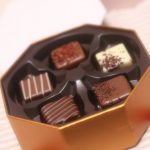 バレンタインチョコの渡し方！恥ずかしい時のおすすめはバレンタインポストから？