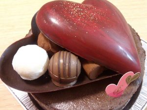 バレンタインポストって何?インターネット上SNSでもチョコが渡せる!?