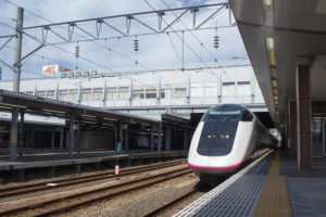 新幹線で子連れの座席でおすすめはどこ?ココに座れば間違いなし!